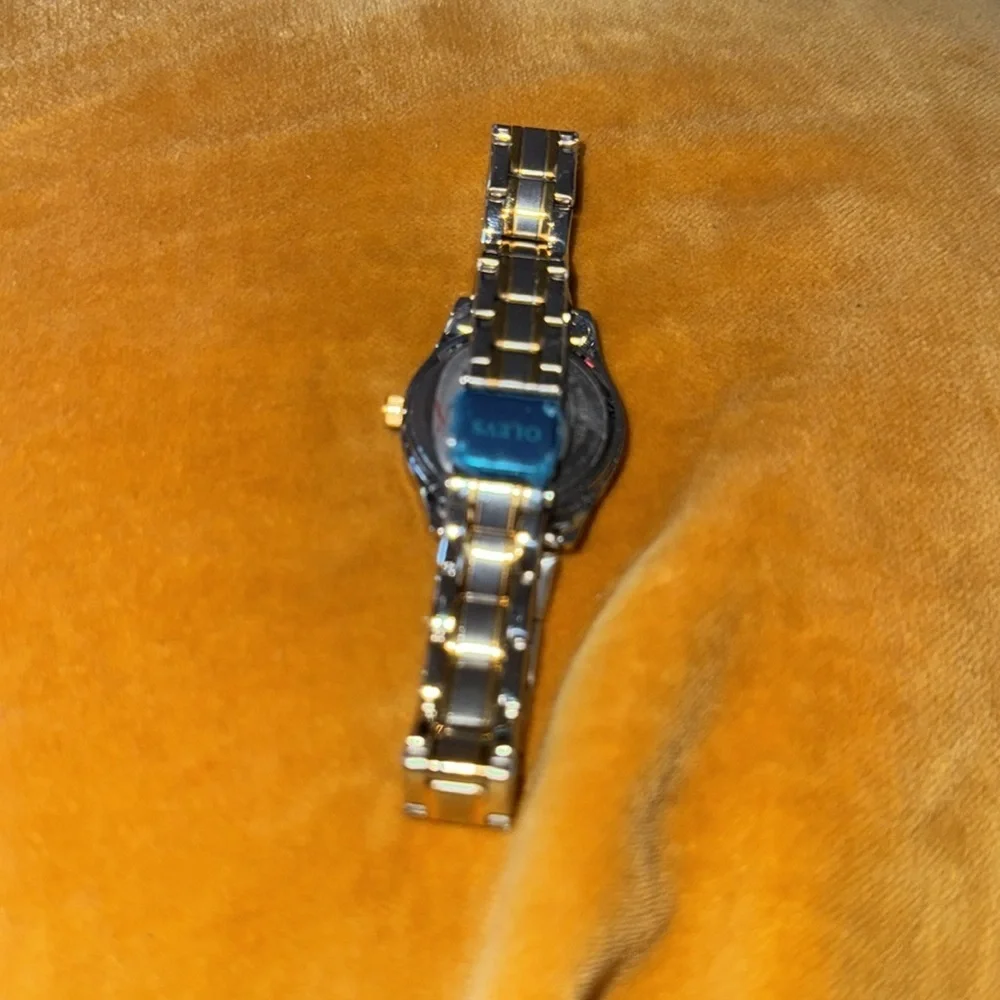 NWOT OLEVS Quartz Women’s Watch